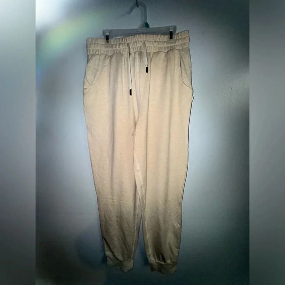Feat BlanketBlend Move Joggers in Heather Oat Milk size small cream sweat pants - Picture 2 of 10